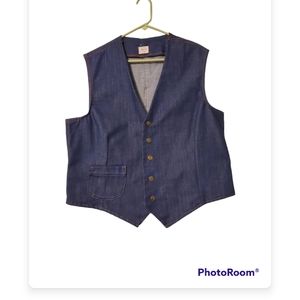 Jean Vest